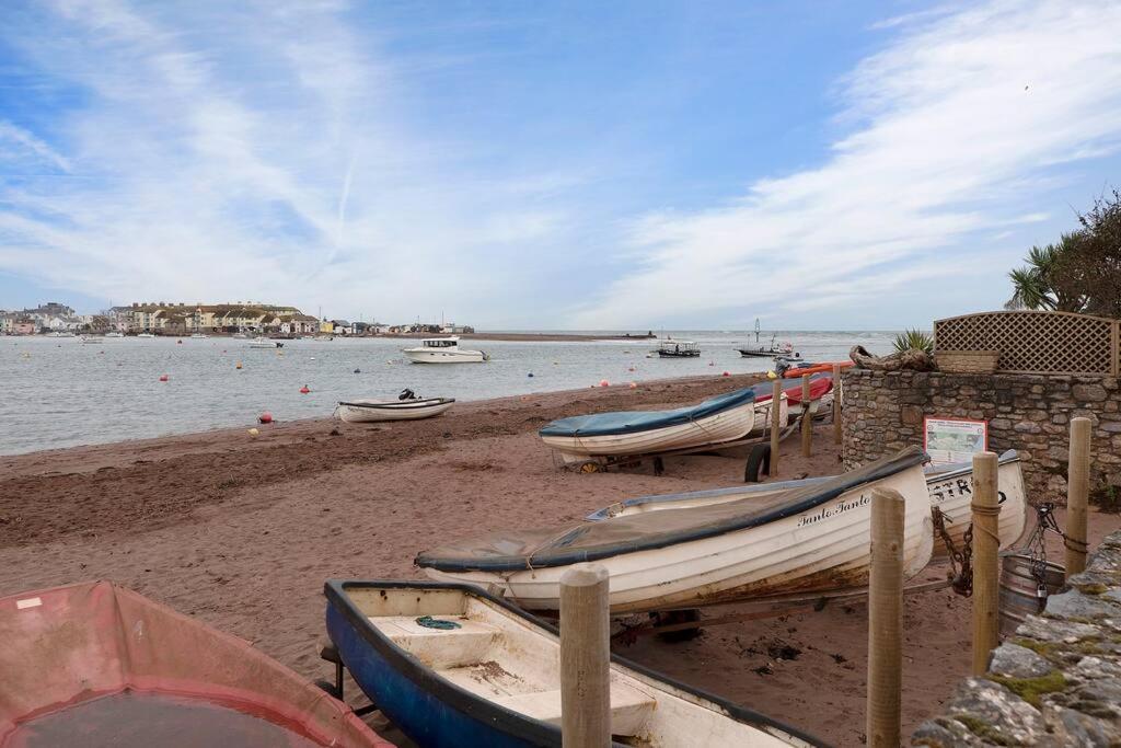 Beach Front Flat Shaldon With Parking Екстериор снимка