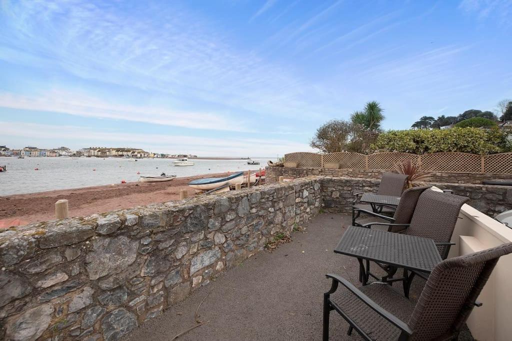 Beach Front Flat Shaldon With Parking Екстериор снимка
