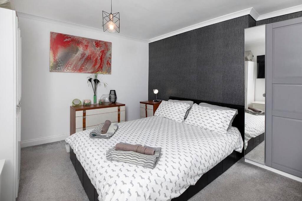 Beach Front Flat Shaldon With Parking Екстериор снимка
